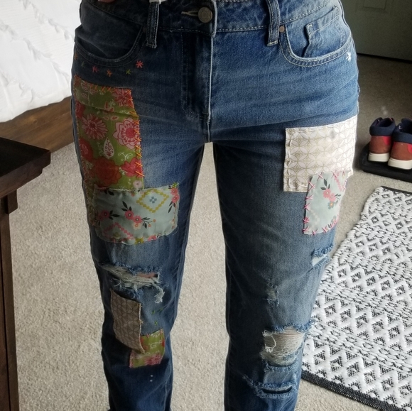 Patchwork distressed jeans - Picture 9 of 15